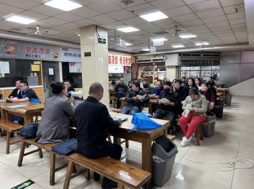 市市場監(jiān)管局經(jīng)開區(qū)分局未央路所開展食用農(nóng)產(chǎn)品法規(guī)宣貫活動